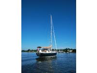 Camper & Nicholson 35 Click to launch Larger Image