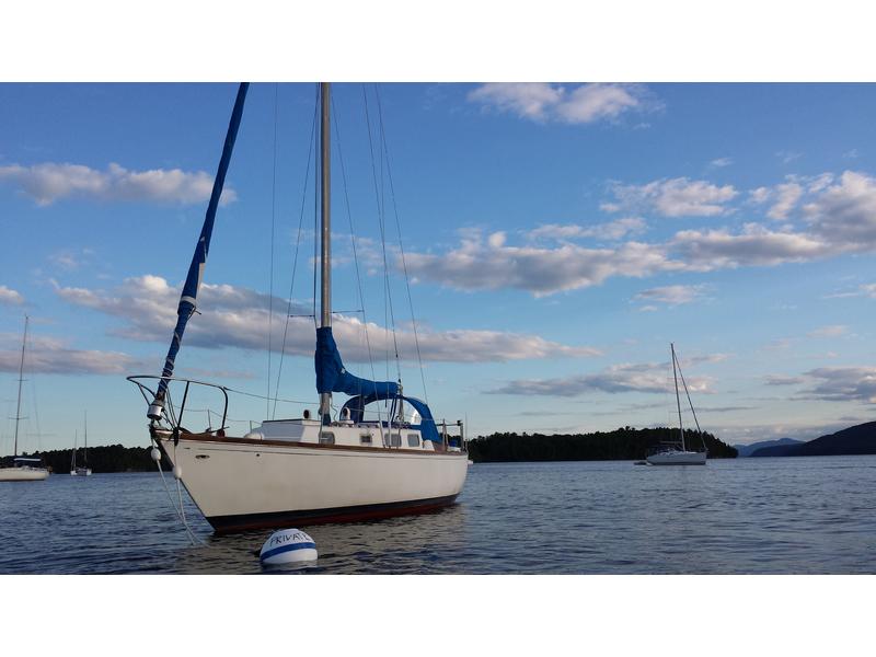 1975 Tartan 34C located in Vermont for sale