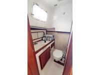 Hunter 33 Click to launch Larger Image