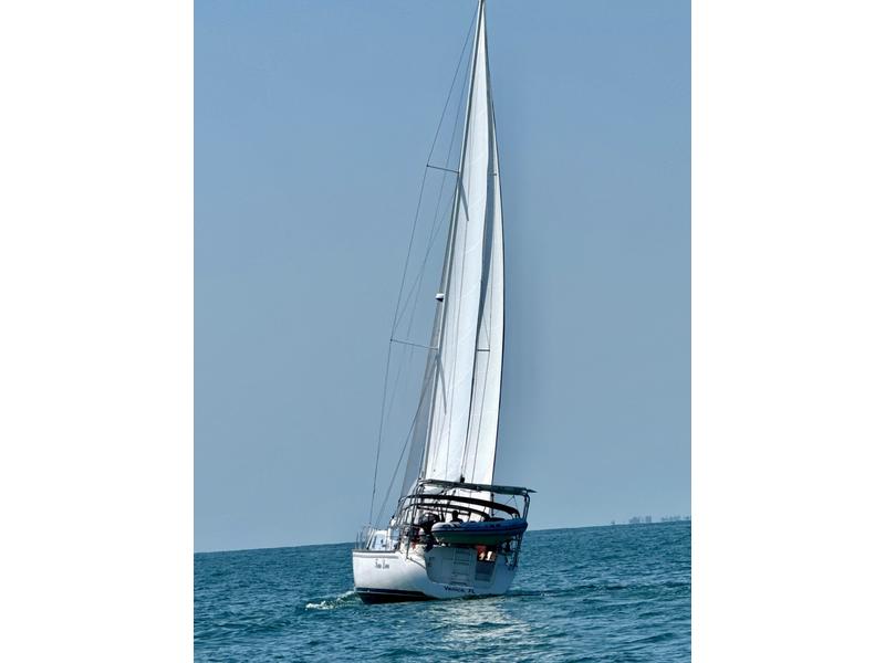 2005 Catalina CM440 located in Maryland for sale