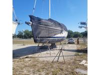 Hunter 44ds Click to launch Larger Image