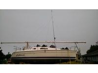 Hunter 27 Click to launch Larger Image