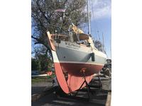 Morris Yachts Frances 26 Click to launch Larger Image