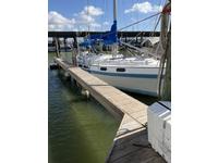 Morgan Out Islander sloop Click to launch Larger Image