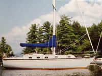 1983 Lake George New York 32.5 Endeavour 33
