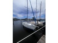 1983 Apollo Beach Florida 323 Pearson 323