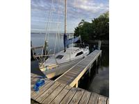 1988 Melbourne Pineda Florida 23'5 Precision 23