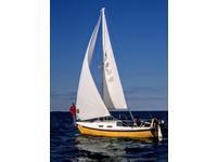 1971 Safe Harbor Jefferson Beach St Clair Shores Michigan 22 Tanzer 