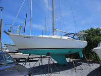 1977 Lewes Delaware 33 Pearson 10M