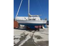 1990 Nautical Donations  Crowleys Yacht Yard  3434 E 95th St Chicago  Il 60617 Illinois 27 Catalina 27 Tall Rig 27