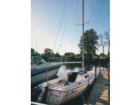 1985 Grand River Ohio 23 Hunter 23