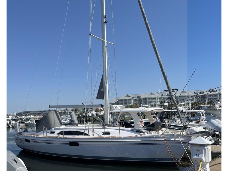 2021 Catalina 355 located in New Jersey for sale