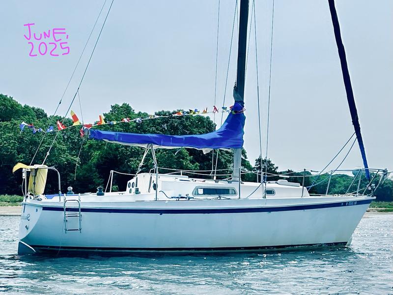 1979 Pearson 28 located in Rhode Island for sale