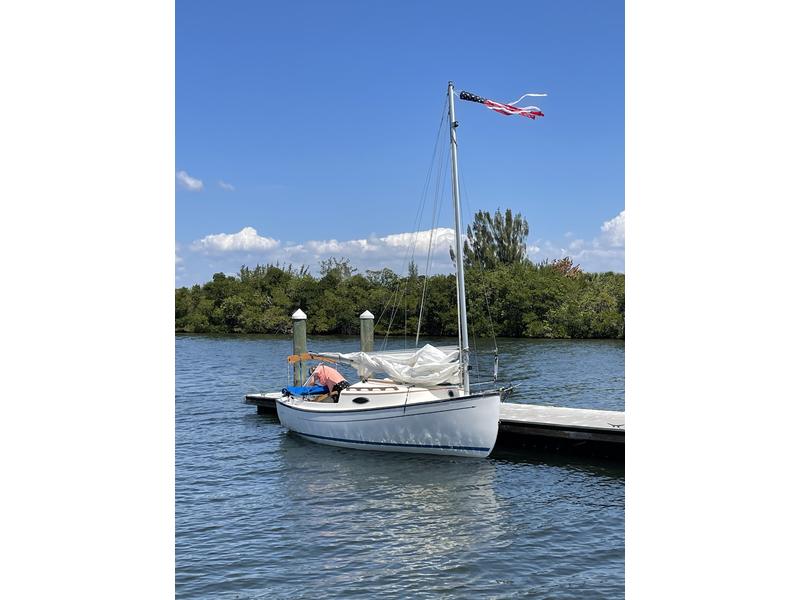 2009 Com-Pac Sun Cat located in Florida for sale