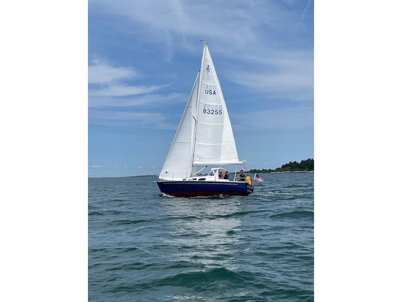 1987 TPI J/28 located in Maine for sale