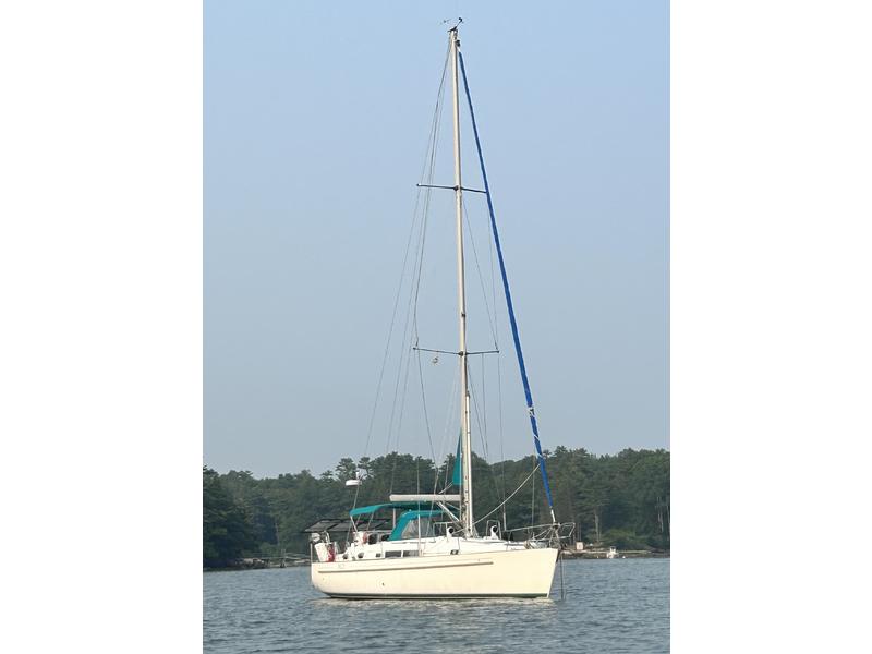 1996 Beneteau 40CC located in Maine for sale
