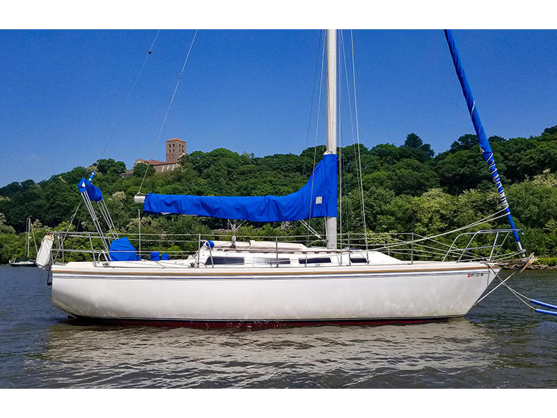 1985 Catalina 30 MkI TR BS FK & dinghy w/motor located in New York for sale