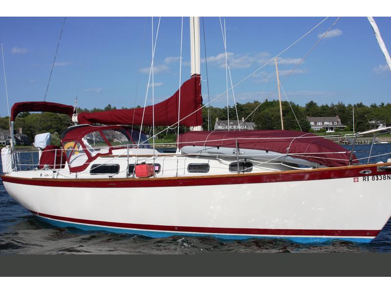 1981 Pearson 323 Hull 319 located in Massachusetts for sale