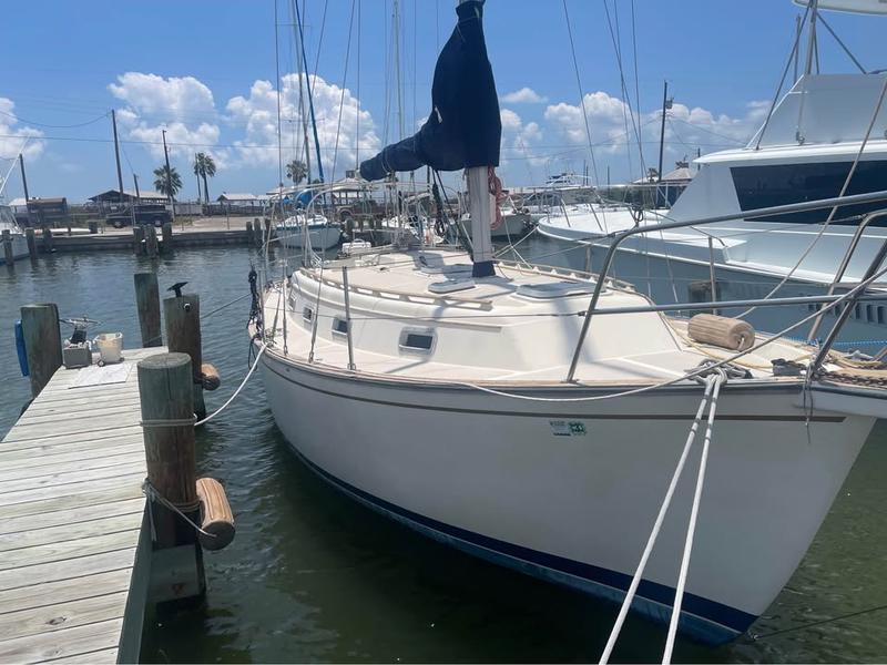 1986 Island Packet 31 located in Texas for sale