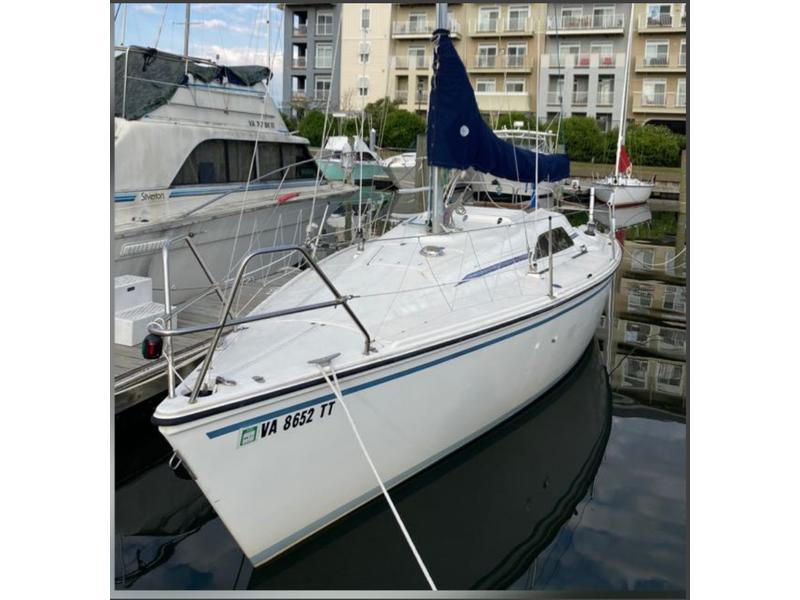 1988 Hunter 27 located in Virginia for sale