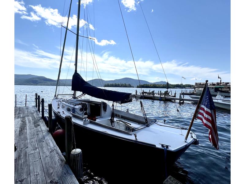 2022 Alerion Alerion Express 28 located in New York for sale