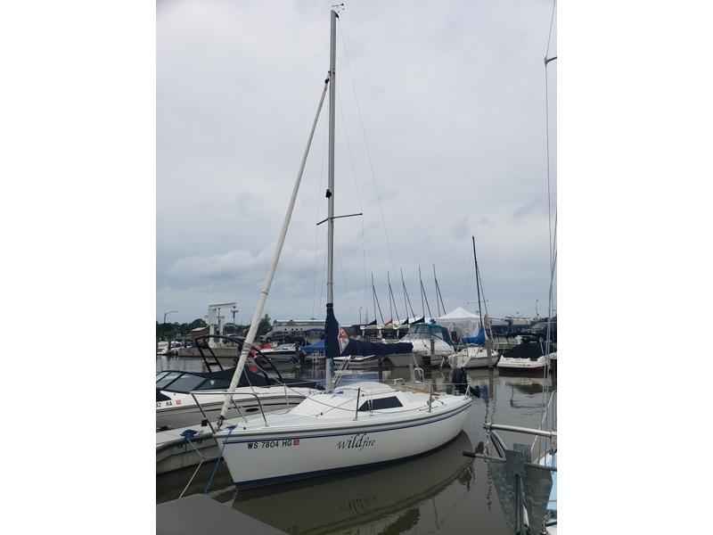 2004 Catalina Catalina 18 located in New York for sale