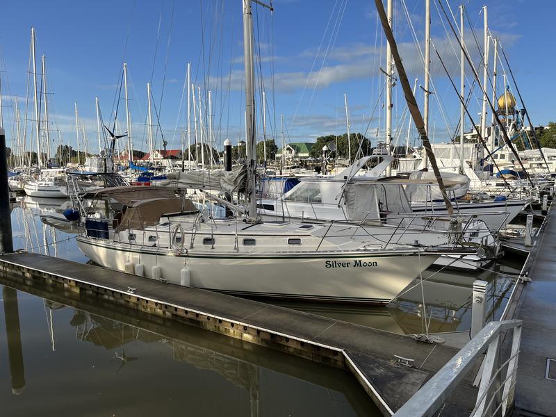 2004 Caliber 40 LRC located in Hawaii for sale