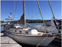 1986 Stockton Springs Maine 33 cape dory 330