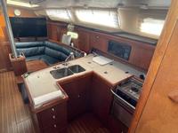 Hunter 356 Click to launch Larger Image