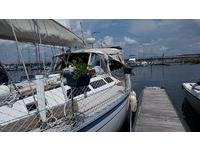 O'Day 39 Jeanneau Sun Fizz Click to launch Larger Image