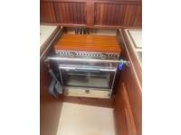 Island Packet 31 Click to launch Larger Image